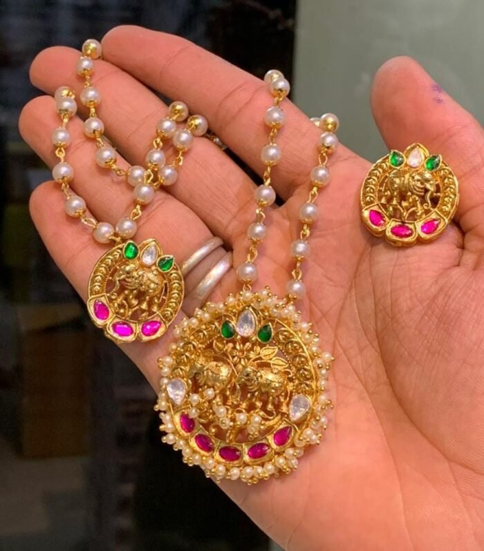 Premium pearl set