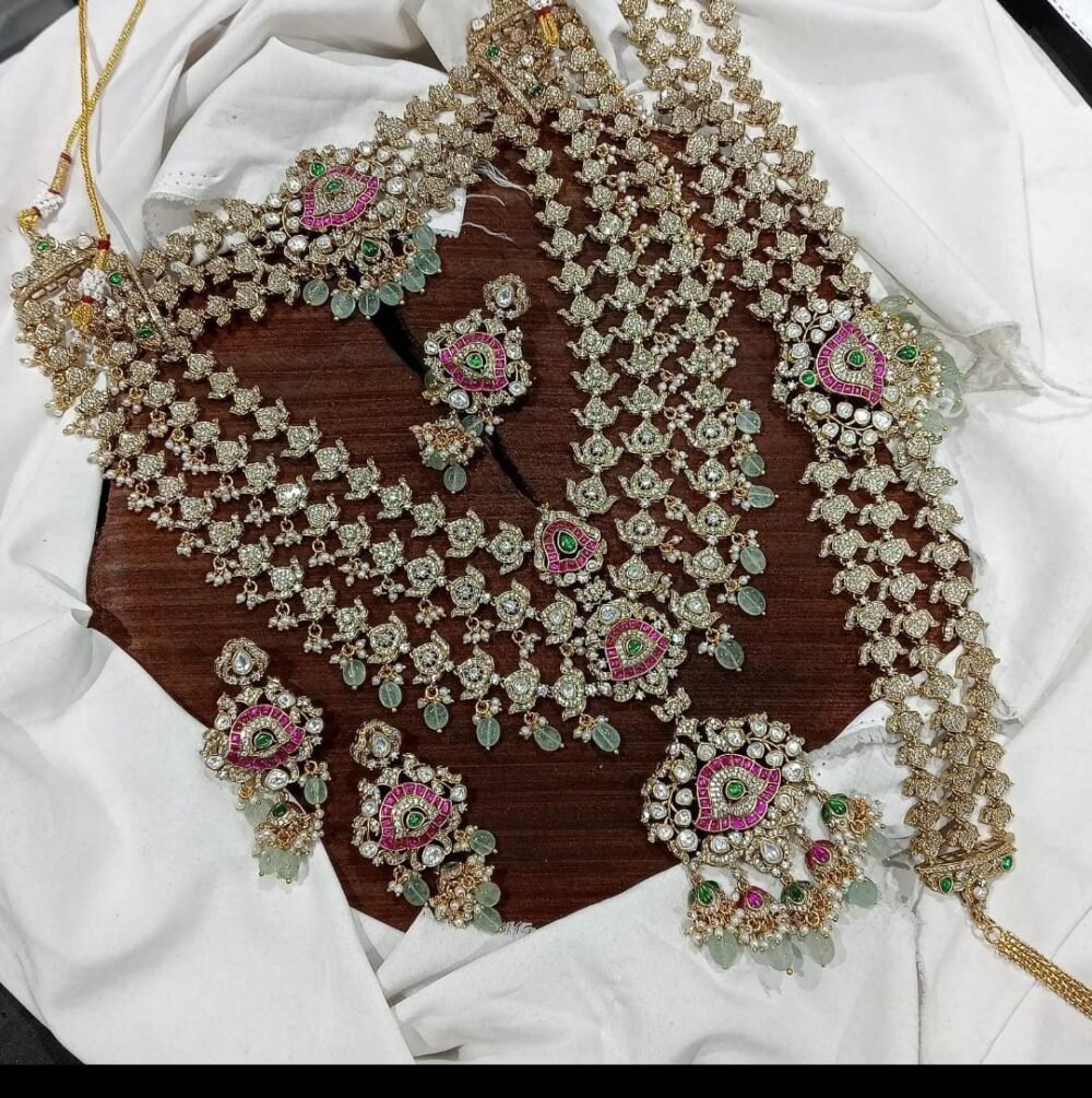 Monosite beads heavy bridal set